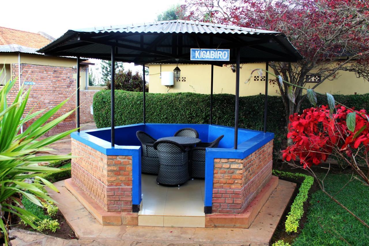 Dereva Hotel Rwamagana エクステリア 写真