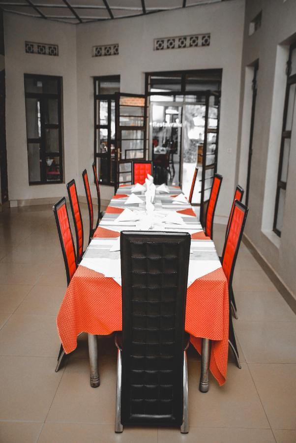 Dereva Hotel Rwamagana エクステリア 写真