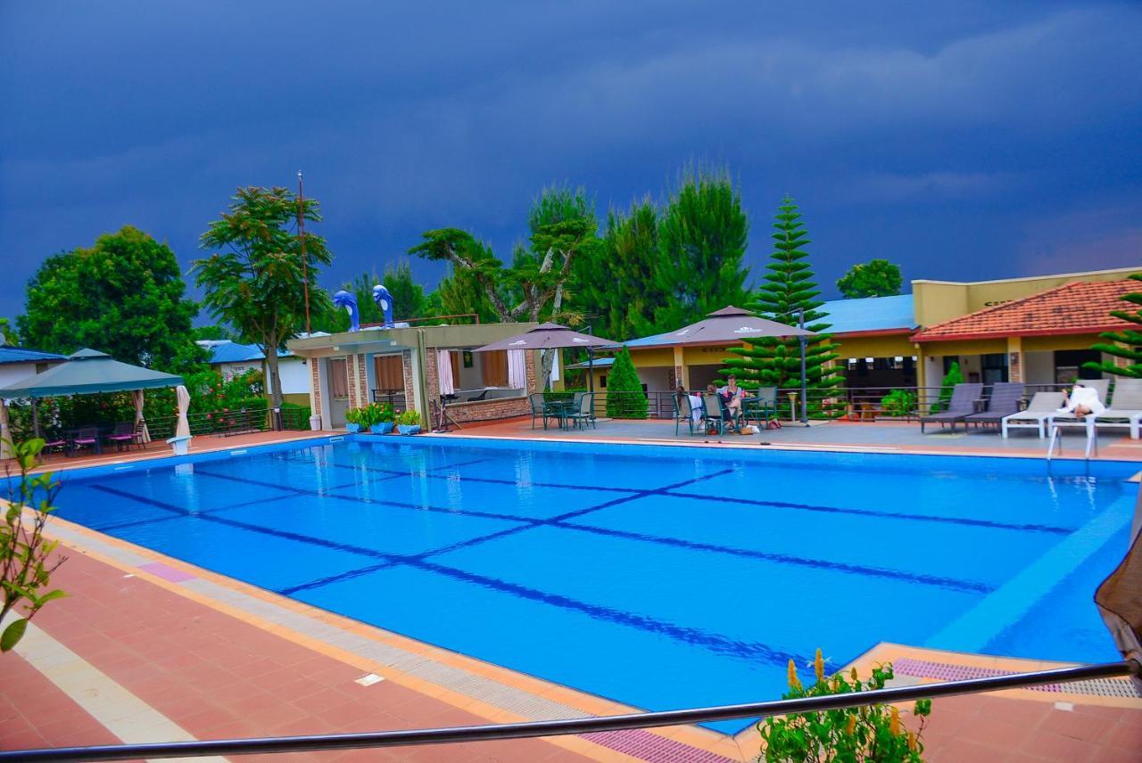 Dereva Hotel Rwamagana エクステリア 写真
