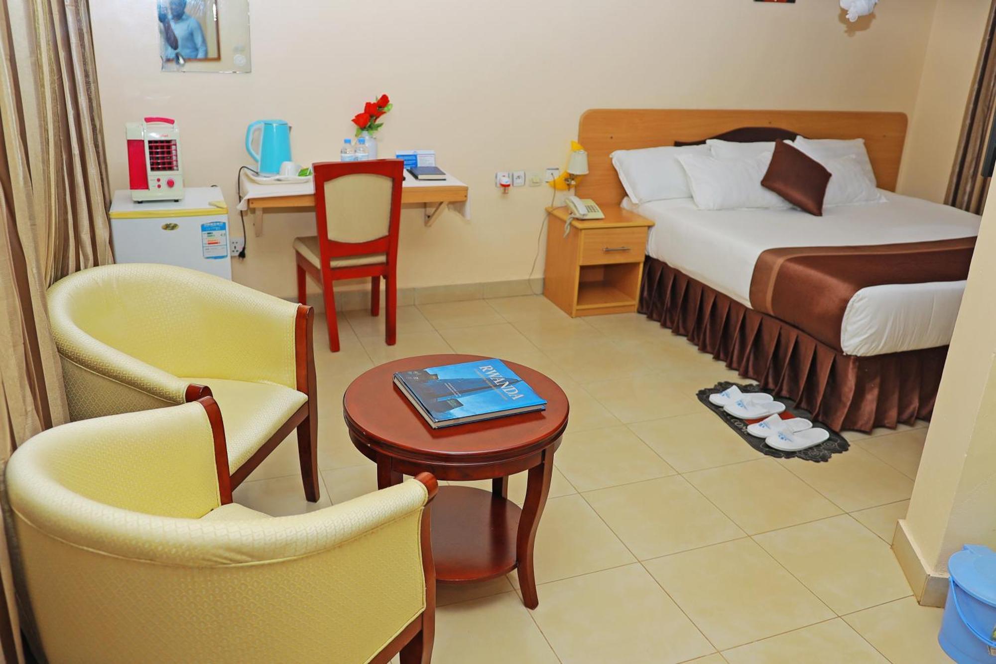 Dereva Hotel Rwamagana エクステリア 写真